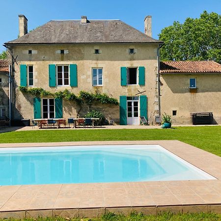Bed and Breakfast Les Maisons Du Bonheur Château-Garnier Exterior foto