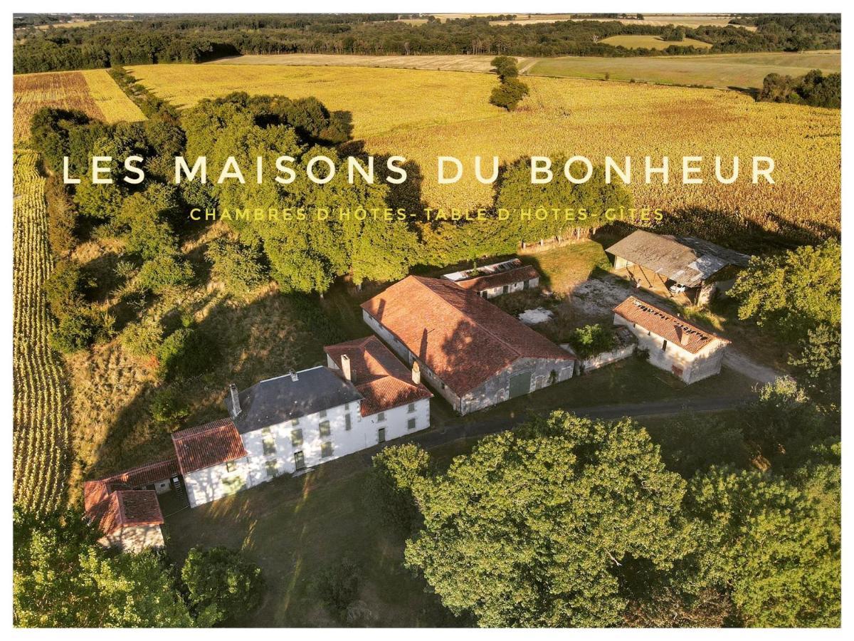 Bed and Breakfast Les Maisons Du Bonheur Château-Garnier Exterior foto